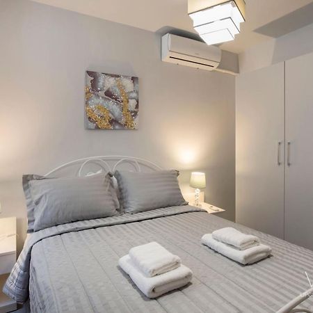 The Emerald City Central Apartment, 2-Bdrms เทสซาโลนิกิ ภายนอก รูปภาพ