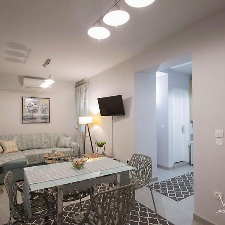 The Emerald City Central Apartment, 2-Bdrms เทสซาโลนิกิ ภายนอก รูปภาพ