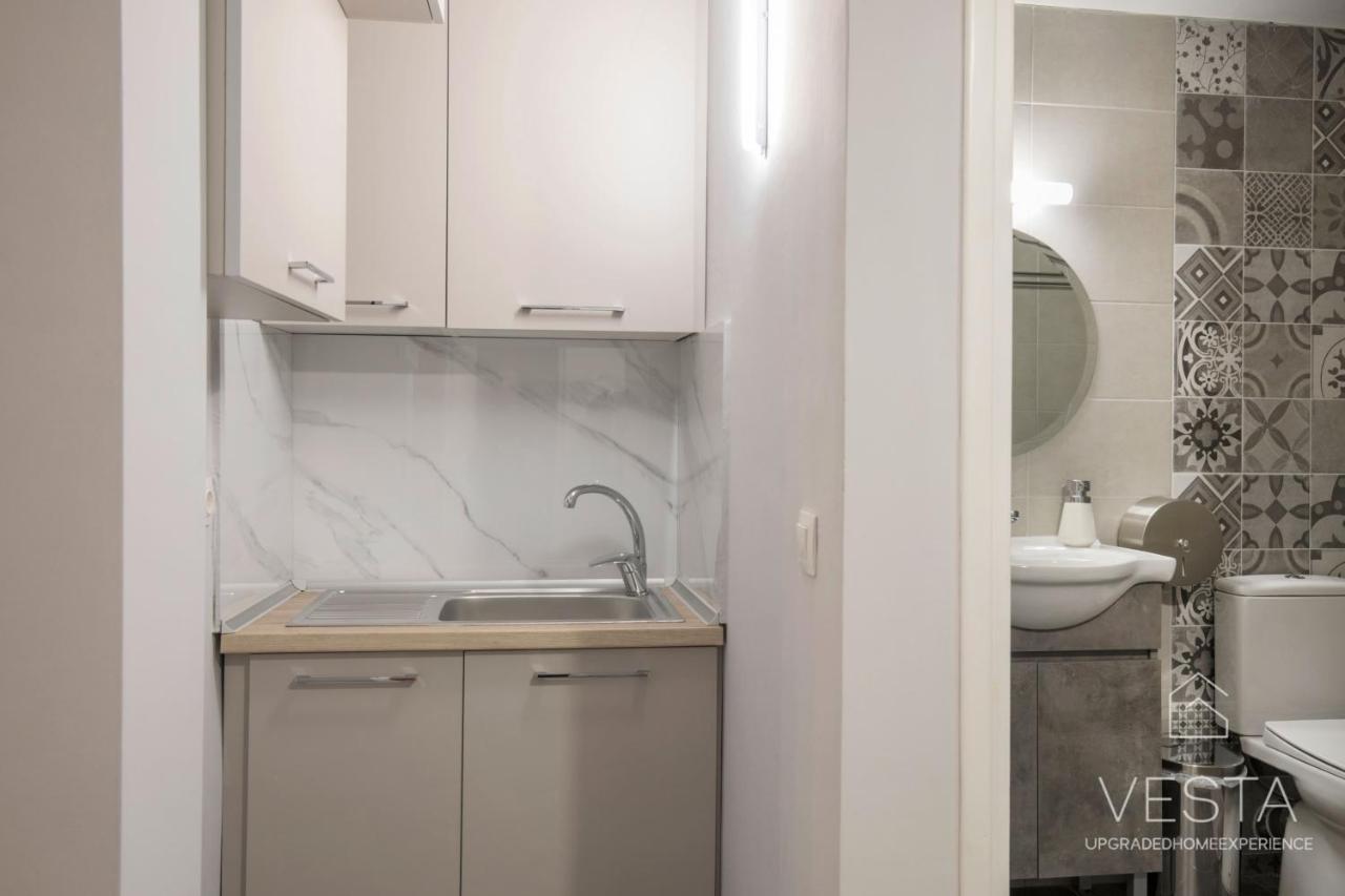 The Emerald City Central Apartment, 2-Bdrms เทสซาโลนิกิ ภายนอก รูปภาพ