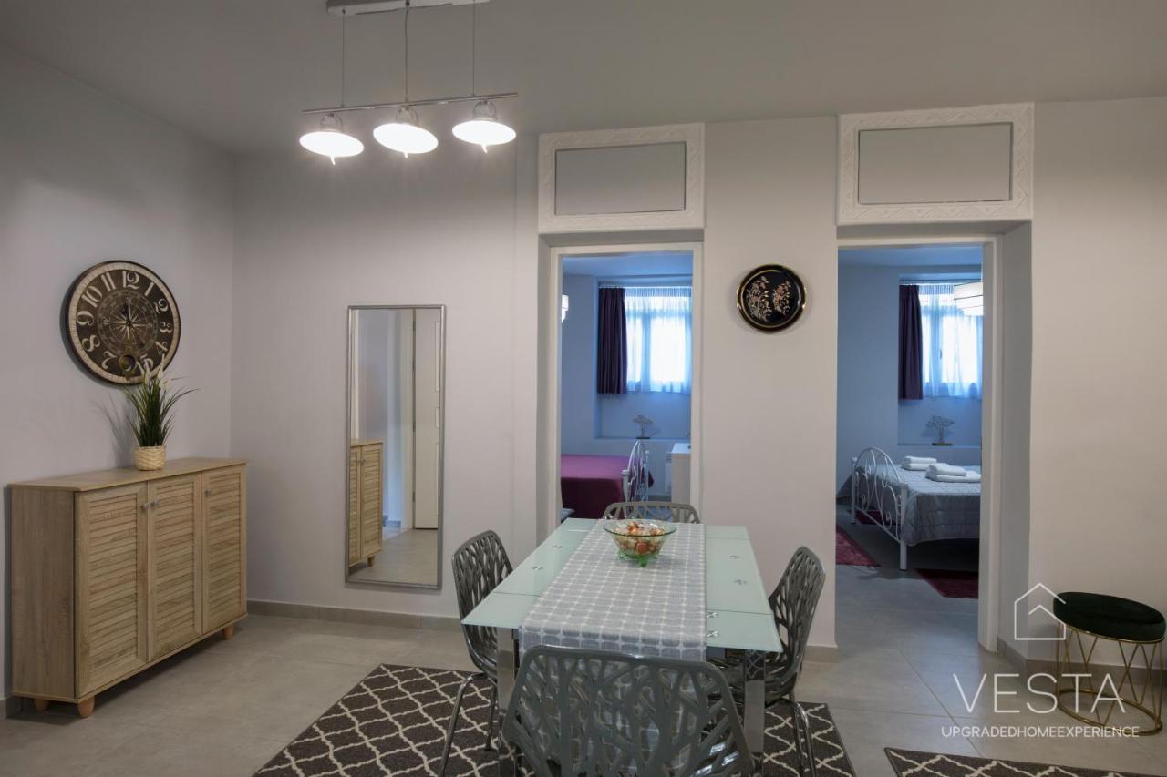 The Emerald City Central Apartment, 2-Bdrms เทสซาโลนิกิ ภายนอก รูปภาพ